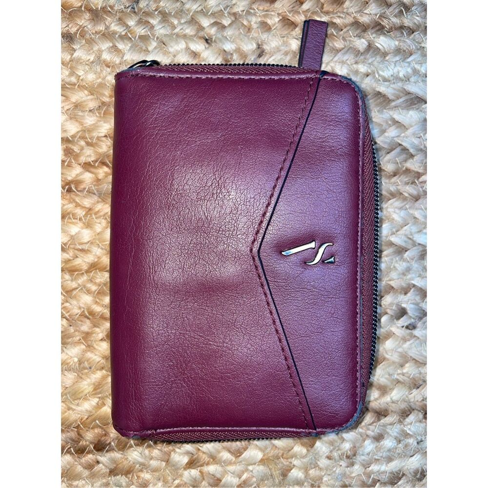 Simply Vera Vera Wang Wallet